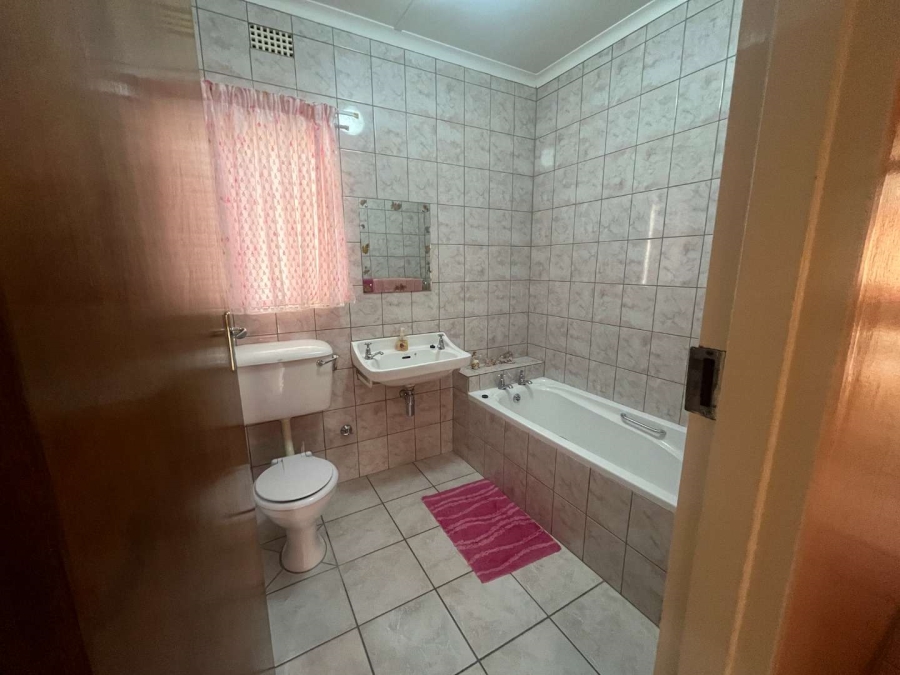 3 Bedroom Property for Sale in Groblershoop Northern Cape